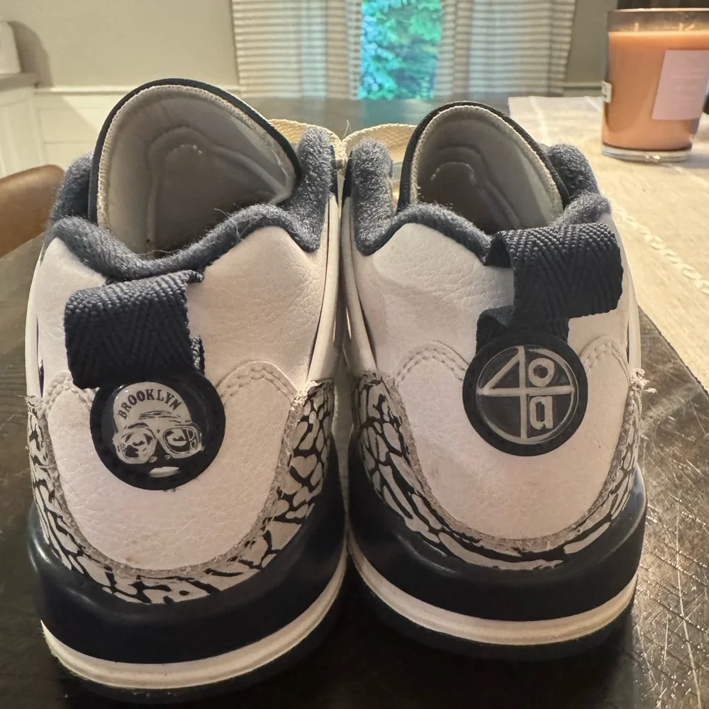 Boys Jordan Spike Lee shoes - Picture 3 of 7